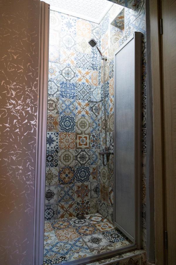Aysa Hotel Istanbul Bagian luar foto