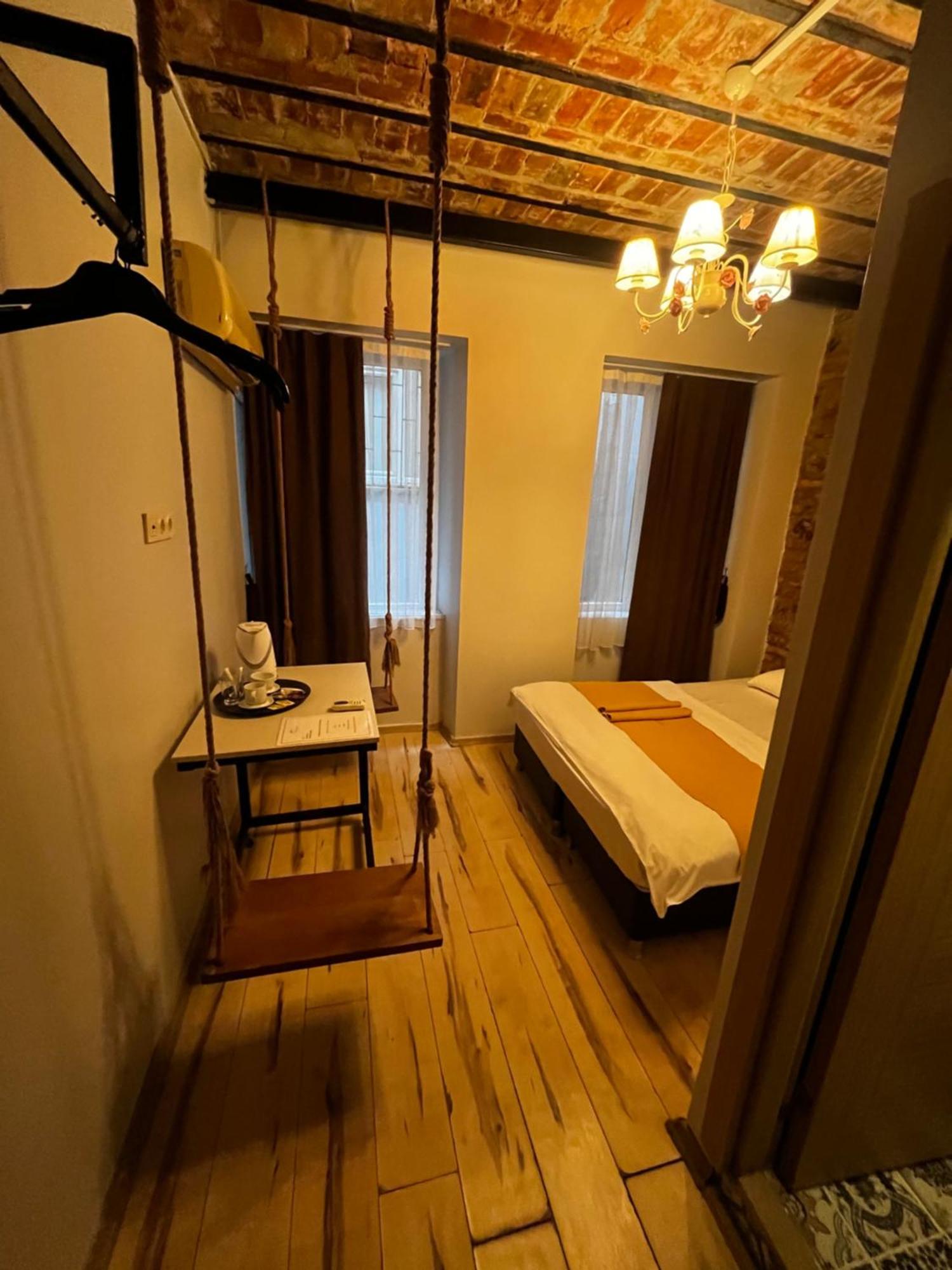 Aysa Hotel Istanbul Bagian luar foto