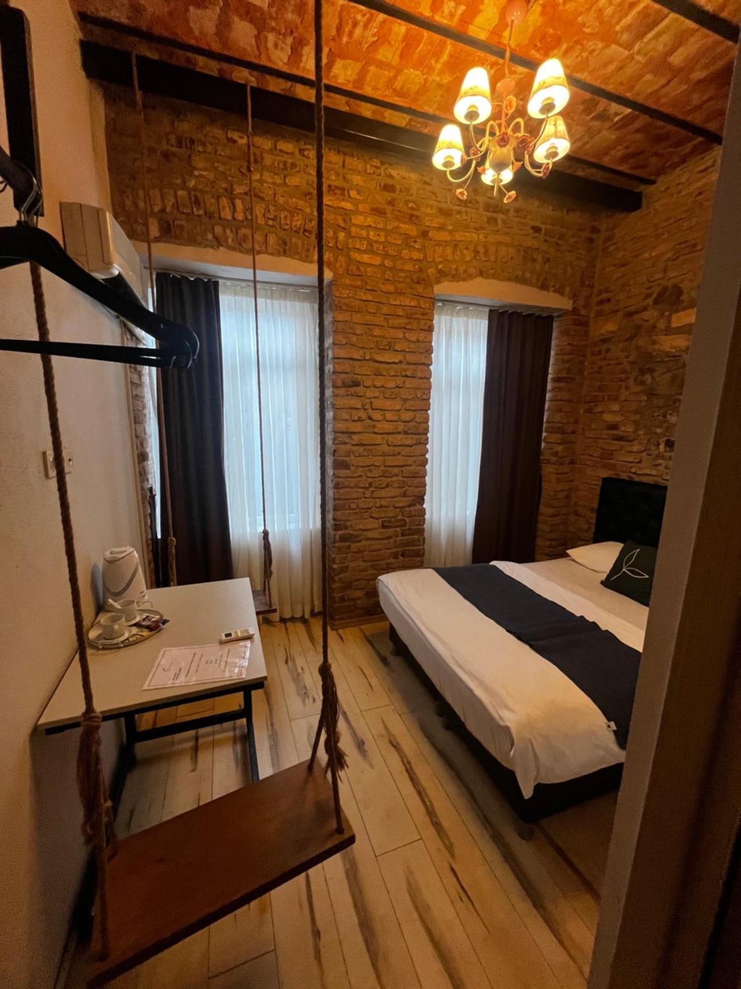 Aysa Hotel Istanbul Bagian luar foto
